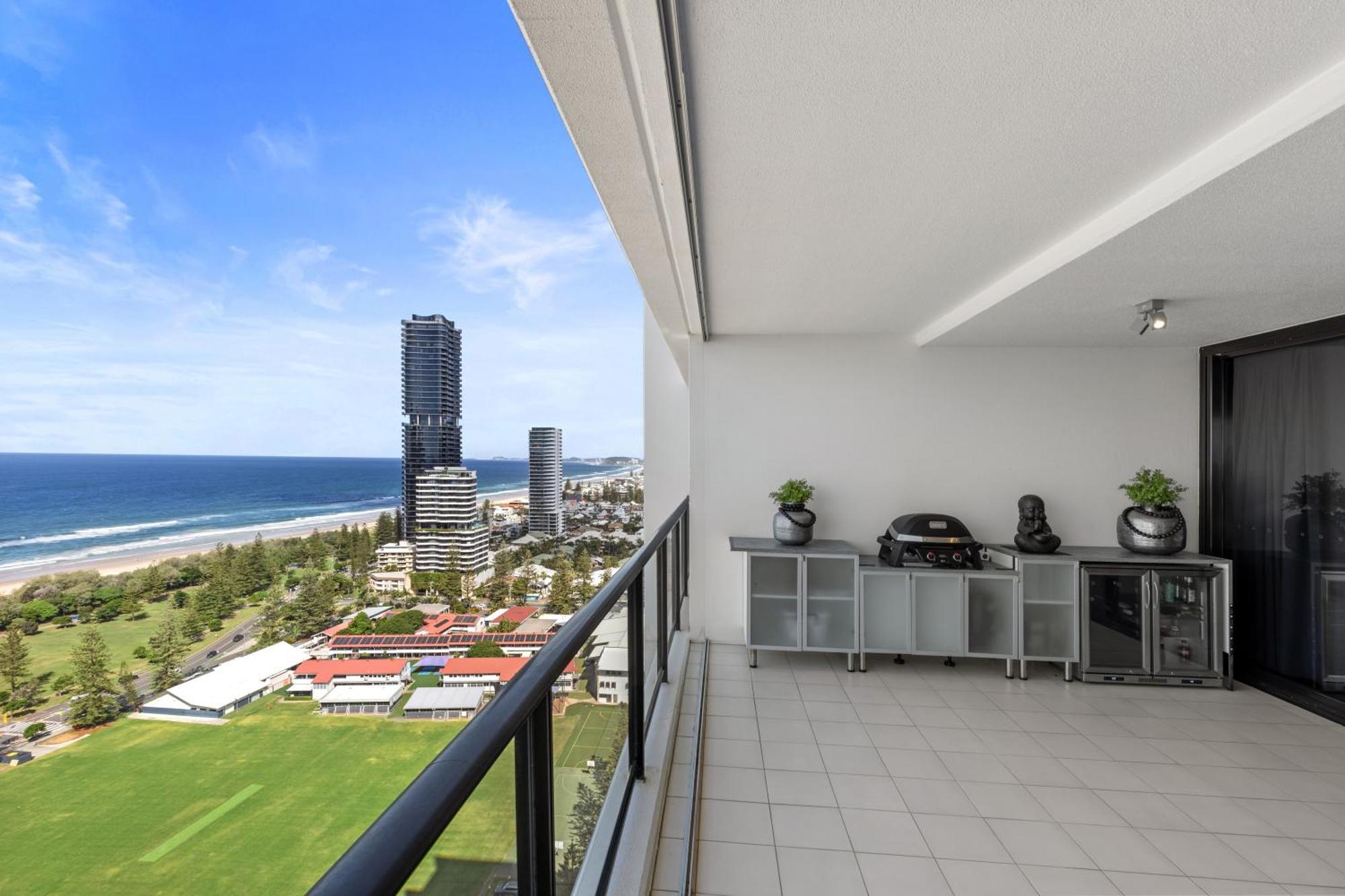 Ultra Broadbeach Gold Coast Exterior photo