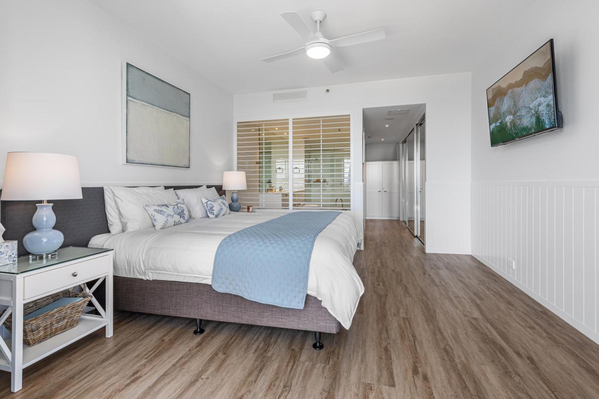 Ultra Broadbeach Gold Coast Room photo