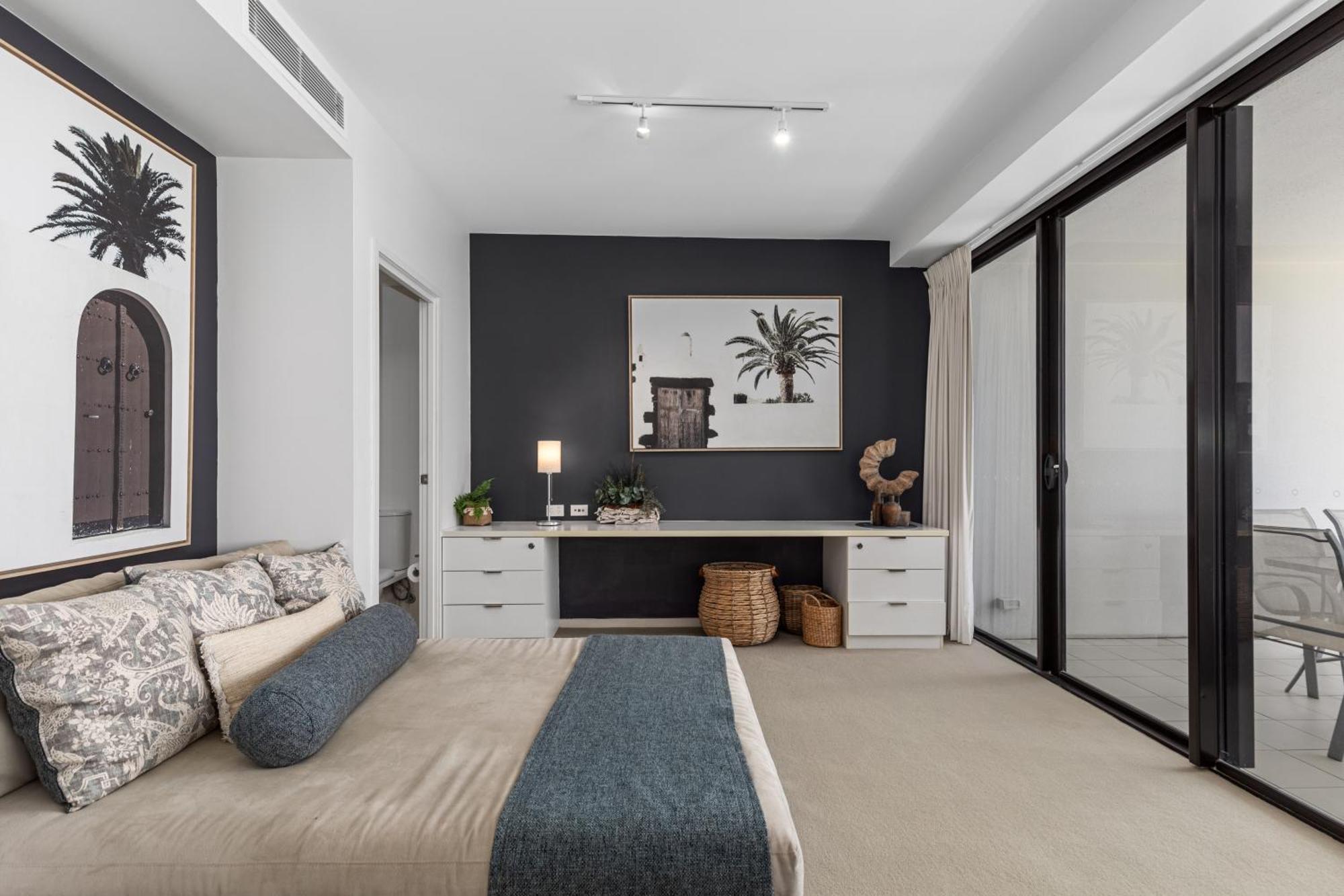 Ultra Broadbeach Gold Coast Room photo