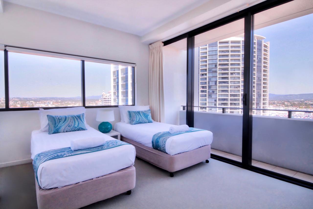 Ultra Broadbeach Gold Coast Exterior photo