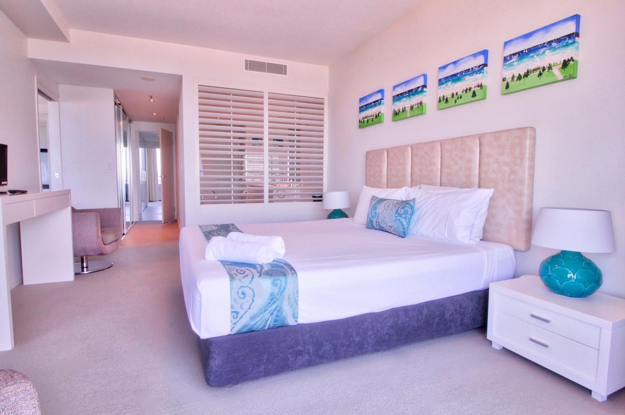 Ultra Broadbeach Gold Coast Exterior photo